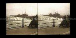 Soldaten und Schiffe an der Mole, Constanta