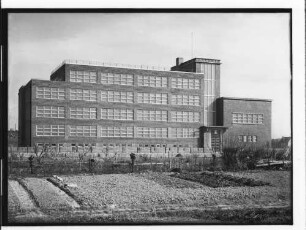 Schule Cuxhaven: Ansicht Längsfront : SchumacherWV Nr. 286