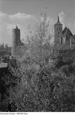 Bautzen. Blick auf Alte Wasserkunst und Michaeliskirche