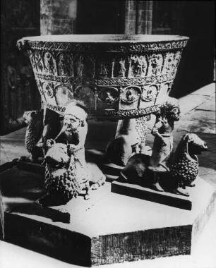 Bremen, St. Petri Dom, Westkrypta, Taufbecken, niederdeutsch