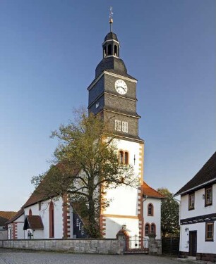 Evangelische Pfarrkirche Sankt Marien — Turm der evangelischen Pfarrkirche Sankt Marien