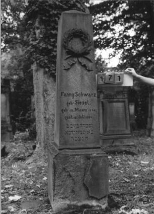 Grabstein 171 [Hahn S. 194 Grab-Nr. 127]
