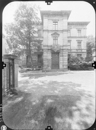 Zittau, Theaterring 5. Johanneum (Christian-Weise-Gymnasium; 1869/1871). Seitenansicht (Pfarrstraße) mit Eingang