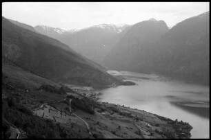 Flåm: Aurlandfjord, mit Aurland und Flåm