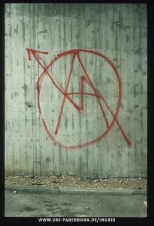 {ANARCHIE-A} {HAUSBESETZUNG}