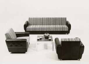 Couchtisch : Sitzgruppe (1974) und Couchtisch