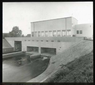 Horkheim Kraftwerk vom Unterwasser