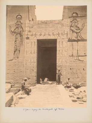 Tempel der Isis, Philae: Ansicht, erster Pylon und Eingangstor