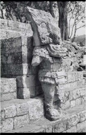 Copan, Temple 10L-26, Statue 6 (CPN: Sta. 6, Str. 10L-26)
