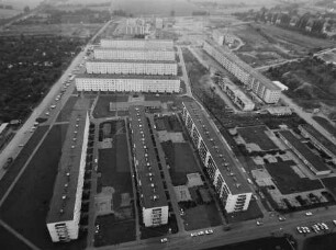 Plattenbauten in Weimar-Nord : Blickrichtung Westen