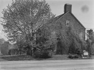 Huntington (New York), West Hills, Walt Whitman Birthplace State Historic Site