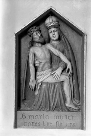 Relief mit der Pietà