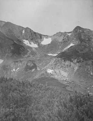 Nukedo-Dake (2813 m) : Kar (kesselförmige Eintiefungen)