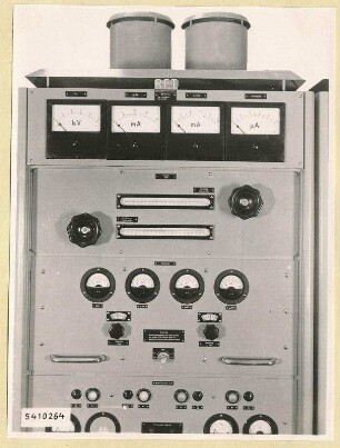 10 kW Fernsehsender Nr. 507, Schrank T1 oben, Frontansicht geschlossen, Foto 1954