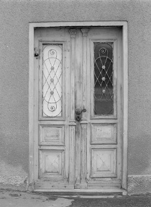 Mutzschen, Haustür