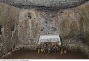 Freskendekoration: Segnender Christus, Kreuzigung Christi, Verkündigung, Madonna und Heilige