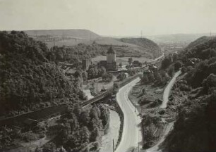 Dresden. Blick von der Begerburg über den Plauenschen Grund mit Weizenmühle zum Windberg