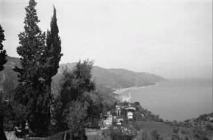 Reisefotos Italien. Sizilien. Taormina. Blick auf einen Küstenabschnitt