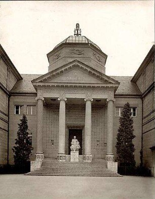 Fischer, Theodor; Wiesbaden; Museum - Haupteingang