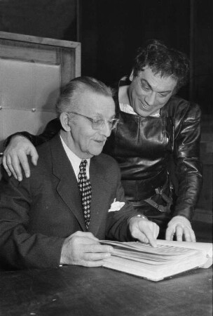 Szenenbilder aus "Othello" von G. Verdi mit Raimer, Katona, Hilgert als Othello, Ekkehard, Reinmar, Hendrik, Wunderlich, Aldor, Staatsoper 11.12.1952
