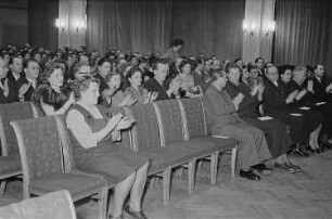 Veranstaltung im Franz-Mehring-Haus in Leipzig, Blick in das Auditorium