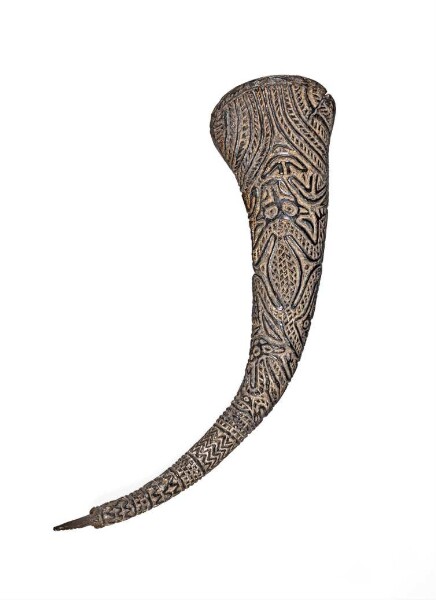 Drinking horn