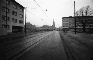 Freiburg: Habsburger Straße mit Blick zum Münster