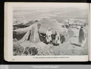 98. Zelte und Hütten nomadischer Berber im Mittleren Atlas.