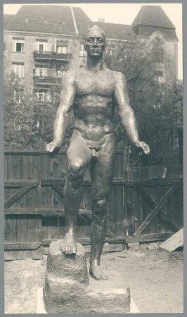 Aufsteigender Jüngling, 1935/36, Bronze