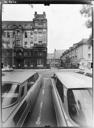Dresden-Neustadt, Karl-Marx-Platz (Palaisplatz) 2 a/d. Verwaltungsgebäude (um 1900). Straßenfront (Teilansicht)