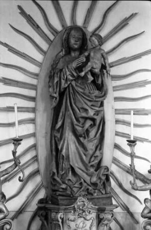 Riegel: Madonna in der Kirche