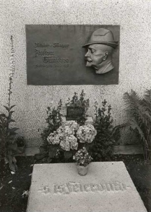 Grab des Dichters und Sängers Anton Günther