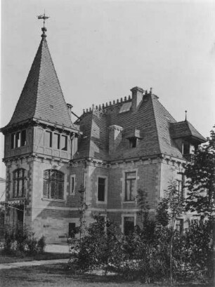 Fa. Römmler & Jonas. Villa Hartmann in Dresden-Blasewitz (1873/1874; F. Hartmann, P. Weidner). Hauptansicht. Lichtdruck, Blattgröße 42,2 x 32,5 cm. Aus: Dresdener Architekten-Album, Blatt 39