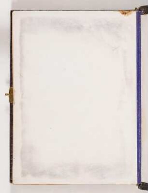 Hinteres fliegendes Blatt. Rückseite : Fotoalbum der Familien Ahlsvede (Reick) und Schneidenbach. Ledereinband, geprägt mit Goldschnitt und Metallschließe; 14,7 x 11,5 x 3,5 cm (um 1890, bestückt ab 1926). Dresden: SLUB/DF 2017.A.355