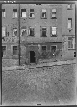 Altenburg, Kesselgasse. Wohnhaus. Straßenfront (Teilansicht)