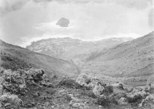 Garachico : Blick von einer steilen Anhöhe auf Garachico und den Atlantik