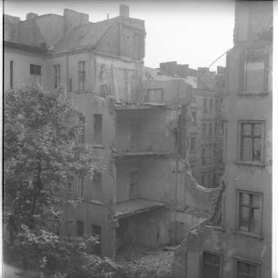 Negativ: Ruine, Elßholzstraße 7, 1950