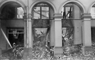 Zerstörungen Zweiter Weltkrieg - Luftangriff auf Karlsruhe am 02./03.09.1942. LS-Revier II. Friedrichsplatz - Lammstraße 15