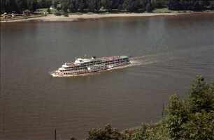 Koblenz: Blick von der Feste Ehrenbreitstein auf den Rhein
