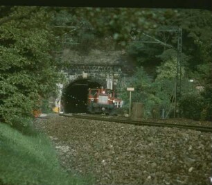 Gäubahn Kriegsbergtunnel Kleinlok Baureihe 332 Tunneleinfahrt Hilfsblockstelle
