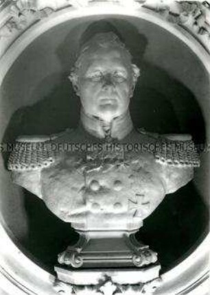 Büste von General Gustav von Rauch im Zeughaus