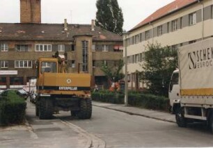 Dresden-Seidnitz, Winterbergstraße. Sanierung der Wohnsiedlung durch die Firma Alpine Holding, aufgenommen 1999