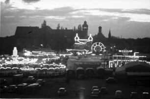 Freiburg: Freiburger Messe am Abend von der Stadthalle