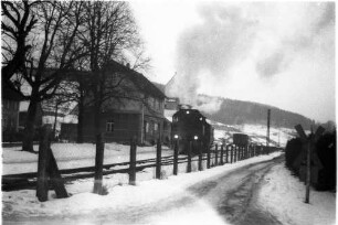 Trochtelfingen, Lok 141, Wagenabstellen am Lagerhaus