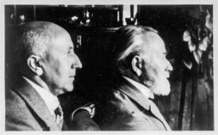 Porträt Friedrich Wilhelm Otto David und Eduard Heinrich Rudolph David : Foto-/Bildersammlung Stenografische Sammlung. Porträt der Brüder Friedrich Wilhelm Otto David (links) und Eduard Heinrich Rudolph David. Photographie (1925). Dresden: SLUB P a 1180