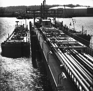 Archivfotografie "staedte_karlsruhe_hafen_20527"