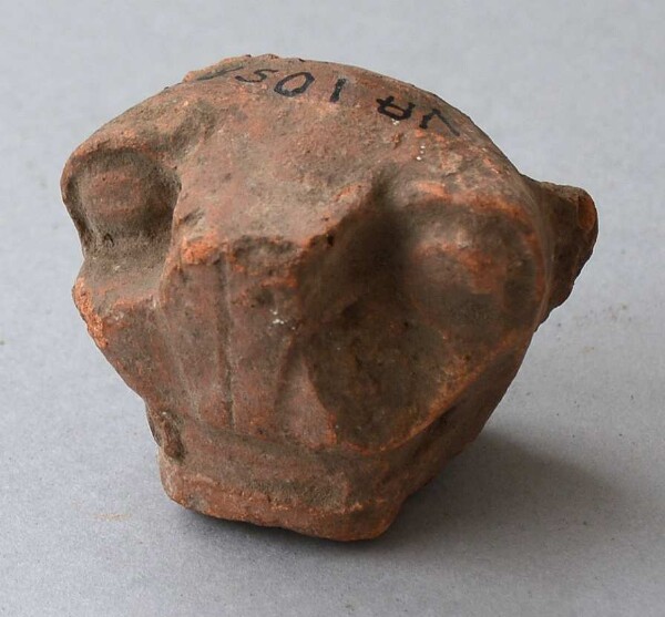 Clay animal head (fragment)