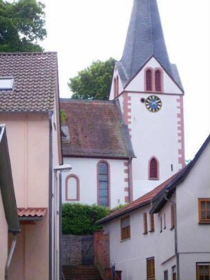 Lage über dem Ort