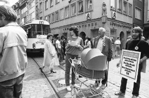 Freiburg im Breisgau: Demo der VAG im Rahmen der ÖTV-Tarifverhandlungen