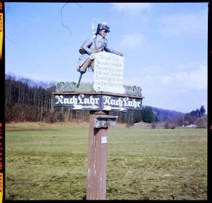 Elzach: Wegweiser des Lahrer Hinkenden Boten
